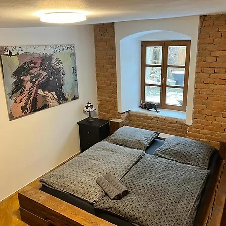 Wintermill Apartment