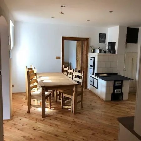 Wintermill Apartment