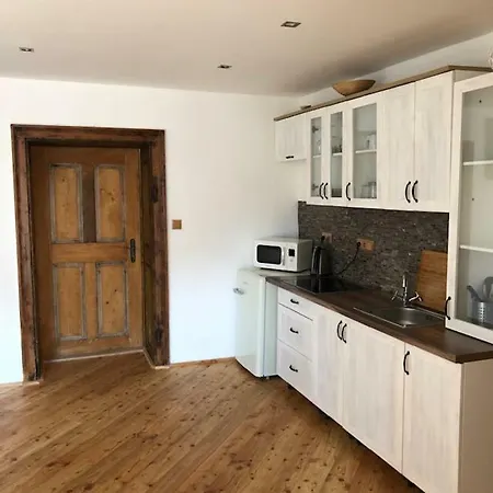 Wintermill Apartment *
